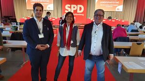 Ali Zarabi (von links), Petra Röcker und Mirko Witkowski.